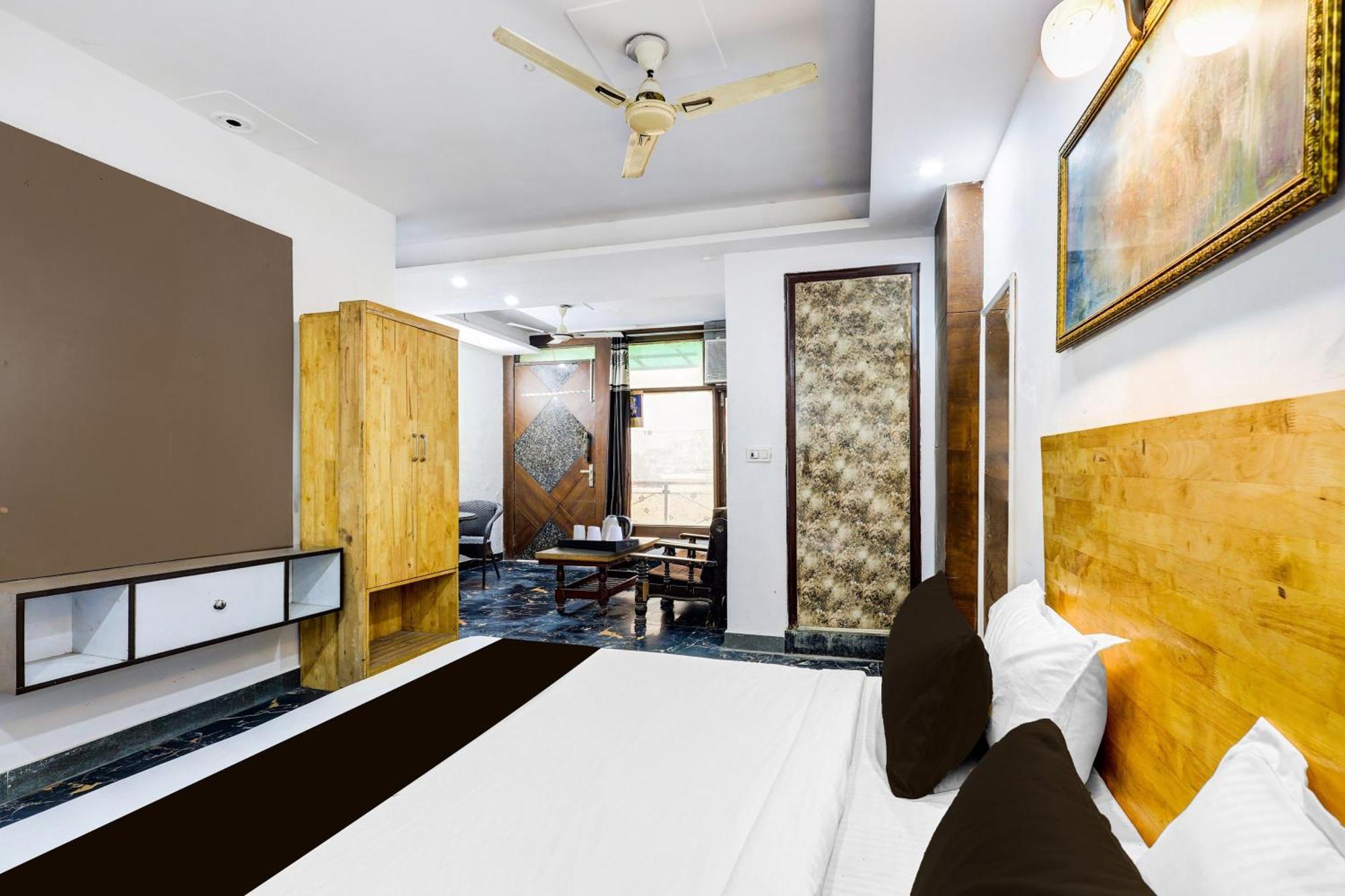 Hotel O Hari Nagar Ashram New Delhi Exteriör bild